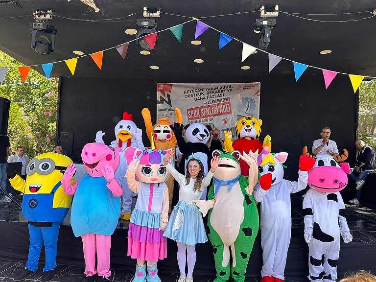 Maskot Ekibi 768x576